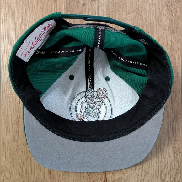 Vintage Boston Celtics hat - Picture 3 of 3